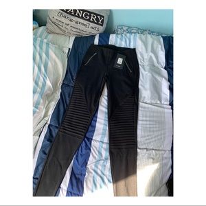 Women’s stretch pants/leggings